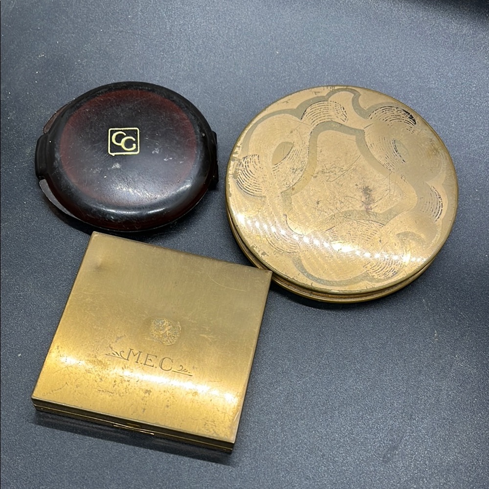 3 Vintage Brass Compact Set - Gold Tone Makeup Compacts Cover Girl